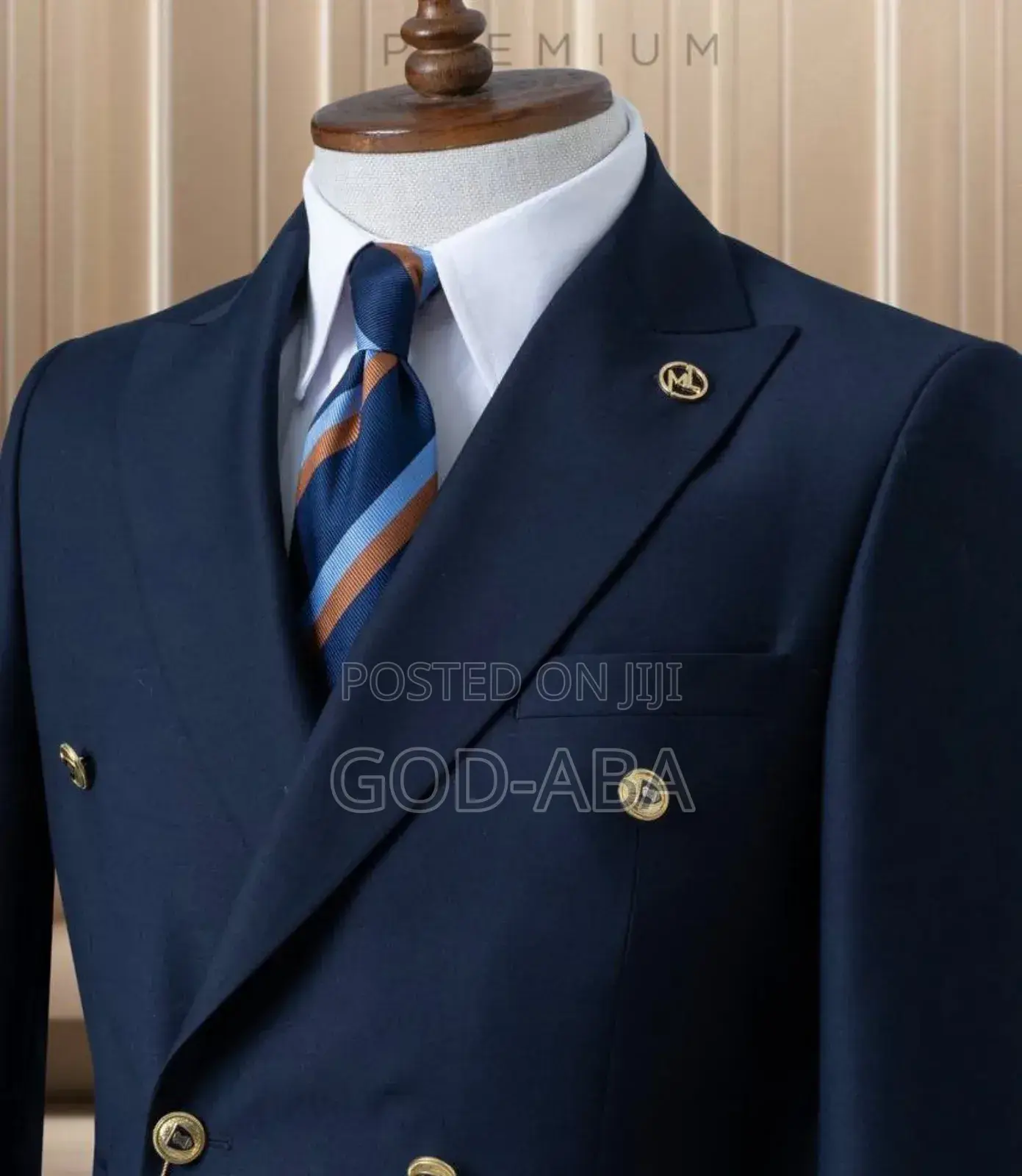 Mens Suits//Classic Suits