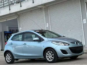 Mazda Demio 2011 Blue