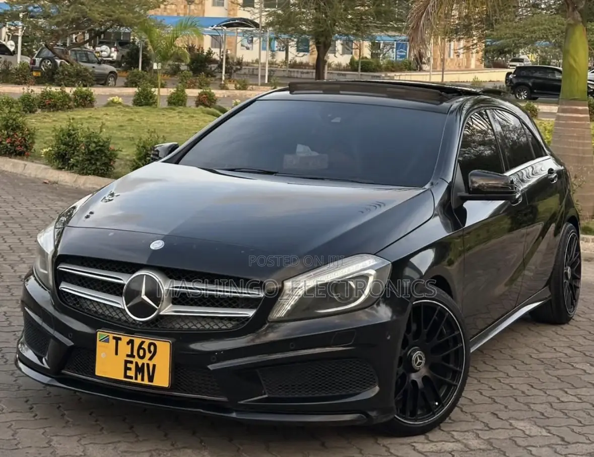 Mercedes-Benz A-Class 2013 Black