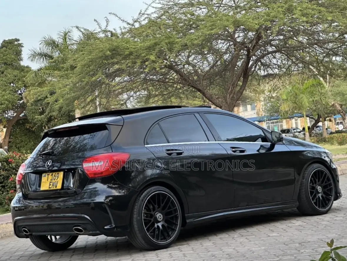 Mercedes-Benz A-Class 2013 Black