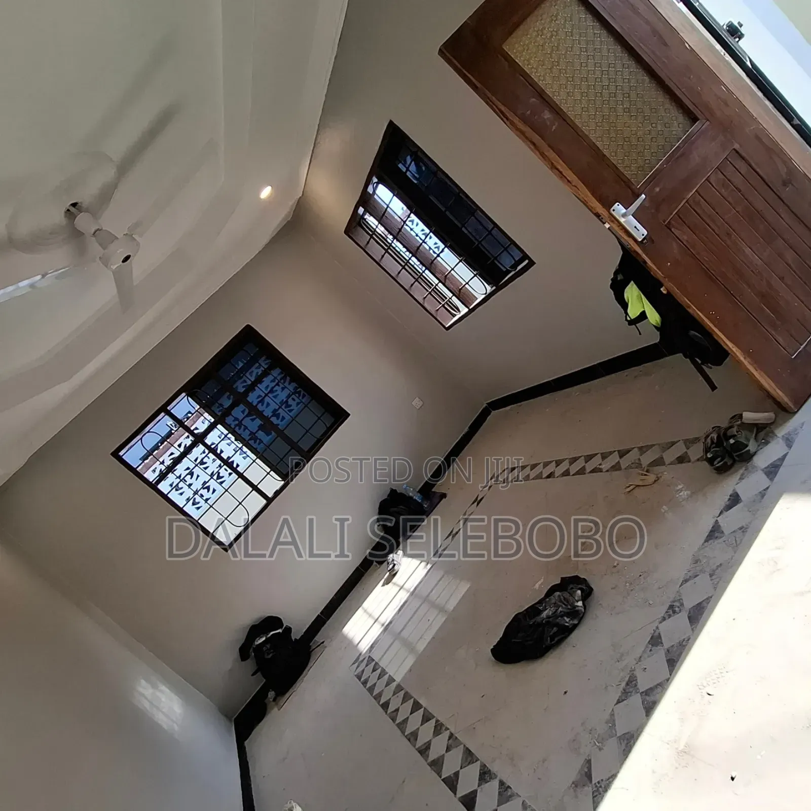 4bedrooms Stand Alone Private Office Pia