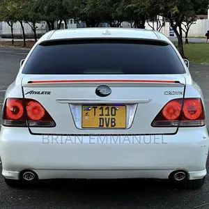 Toyota Crown 2004 White