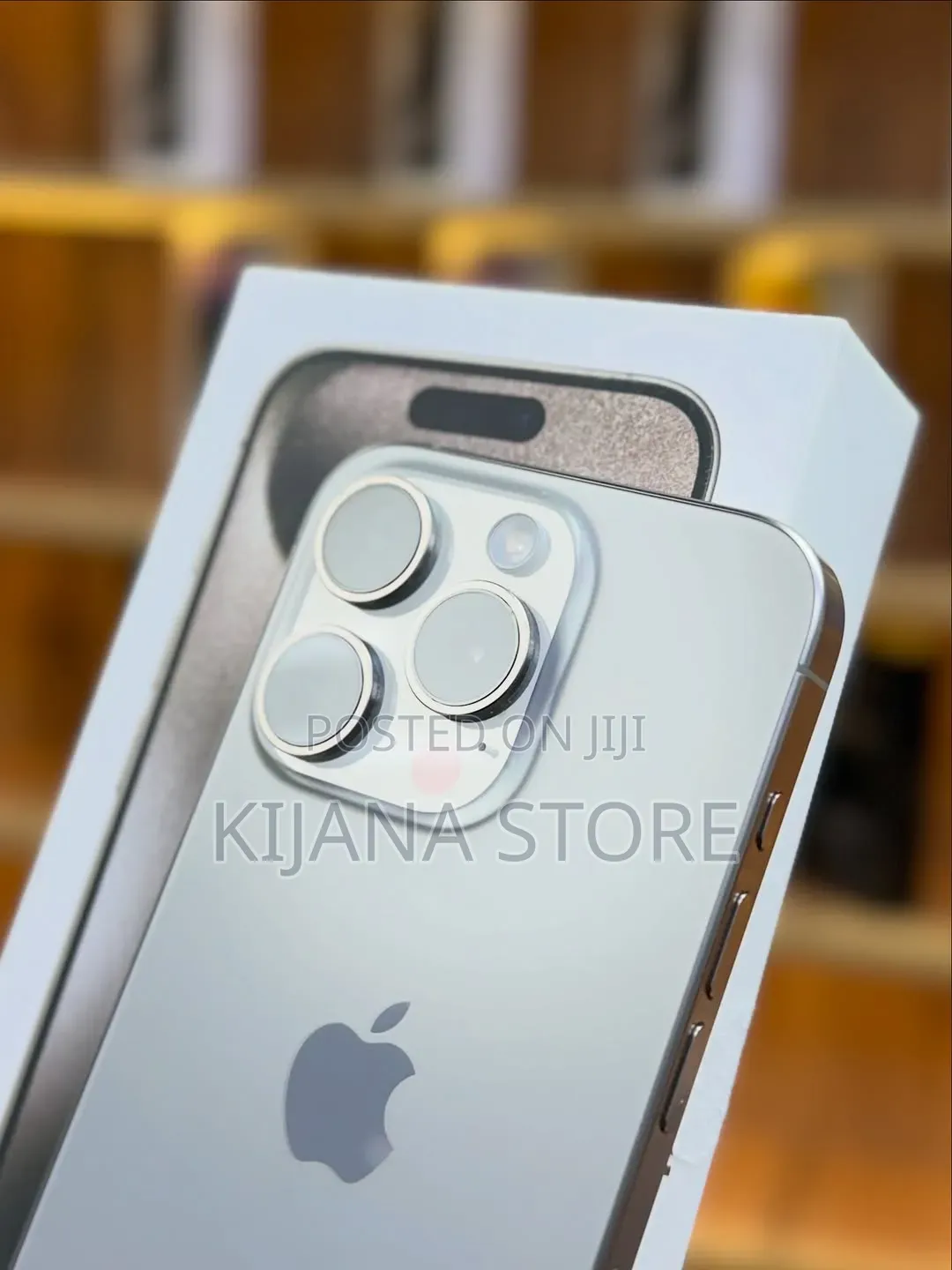 New Apple iPhone 15 Pro Max 256 GB Silver