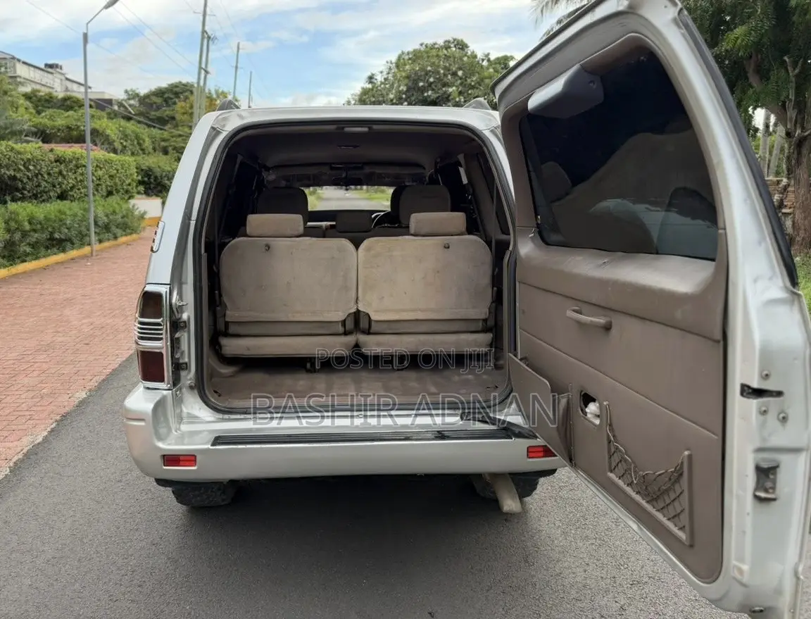 Toyota Land Cruiser Prado 2002 Silver