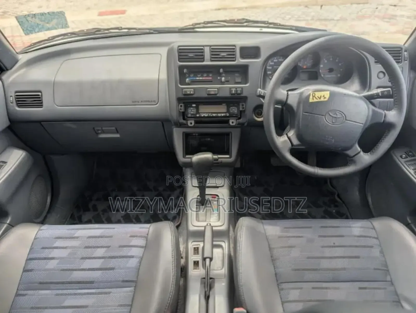 Toyota RAV4 1996 White