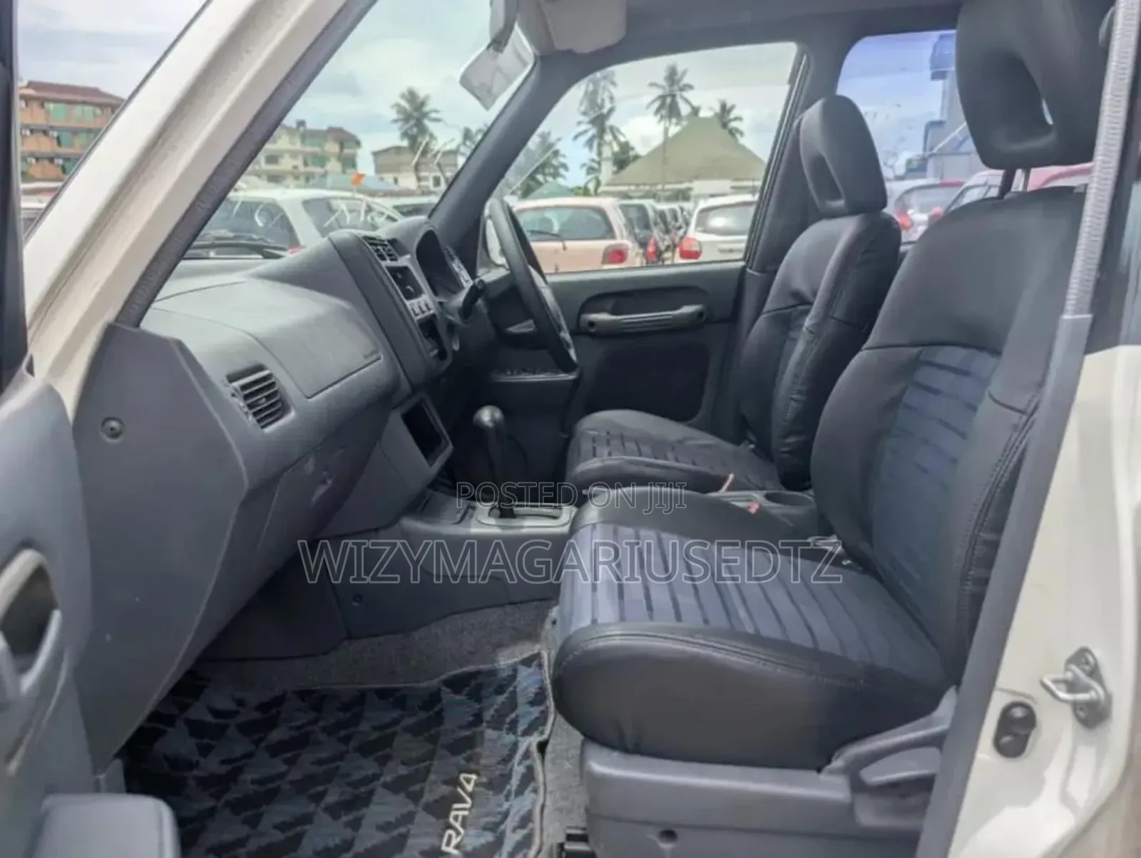 Toyota RAV4 1996 White