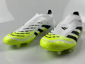 Adidas Predator Elite Laceless Firm Football Boot