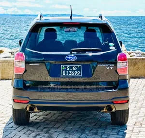 Subaru Forester 2010 Black