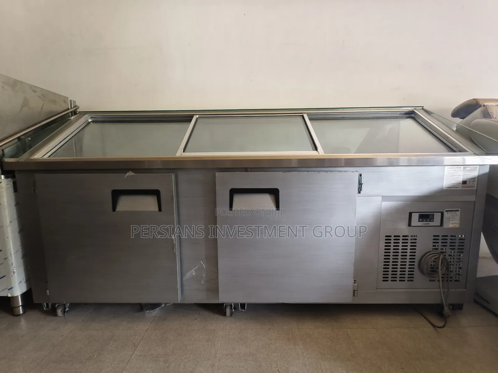 Commercial Saladette and Sandwich Preparation Counter