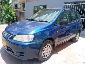 Toyota Corolla Spacio 2000 Blue