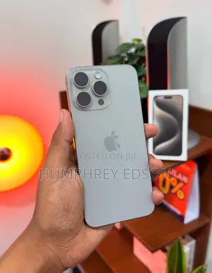 New Apple iPhone 15 Pro Max 512 GB Silver