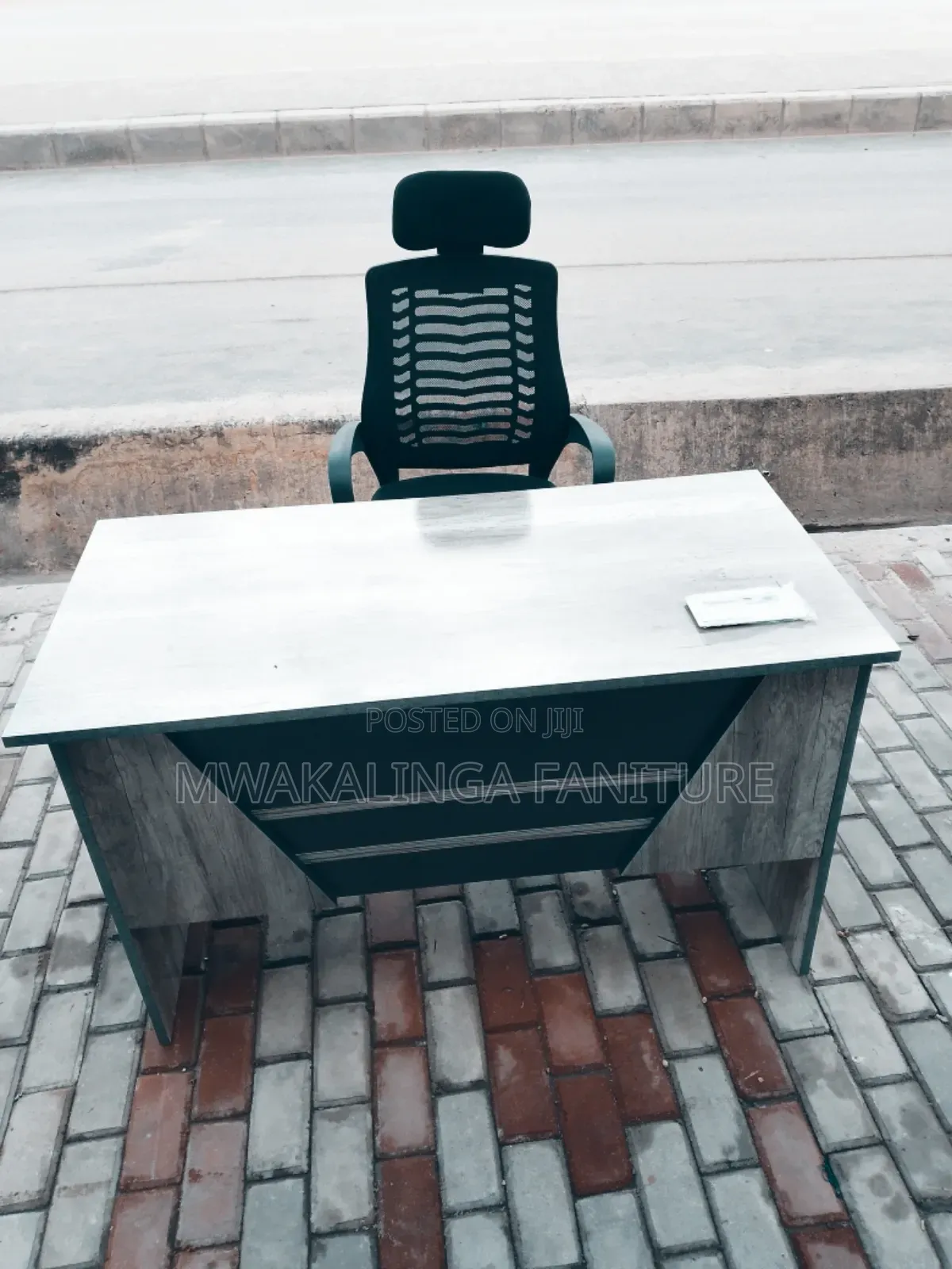 Simple Office Table