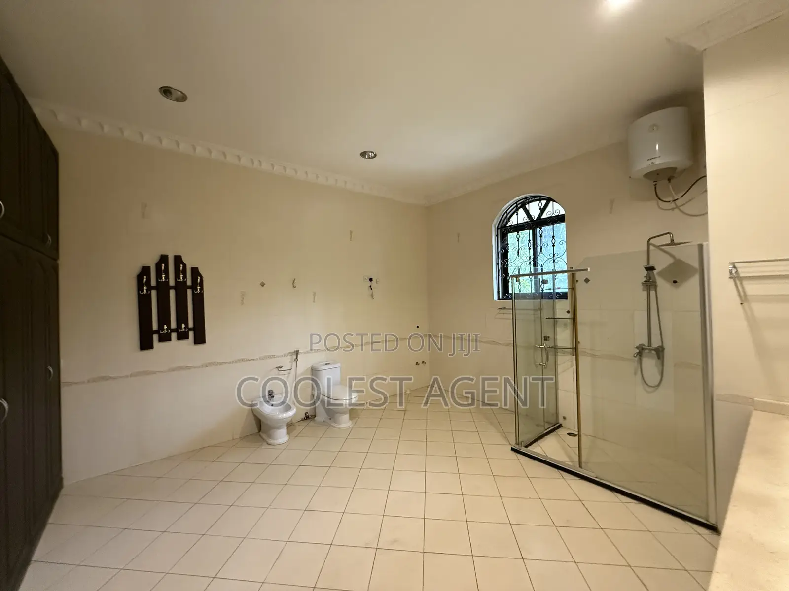 5bdrm Mansion in Coolest Estate, Masaki for rent
