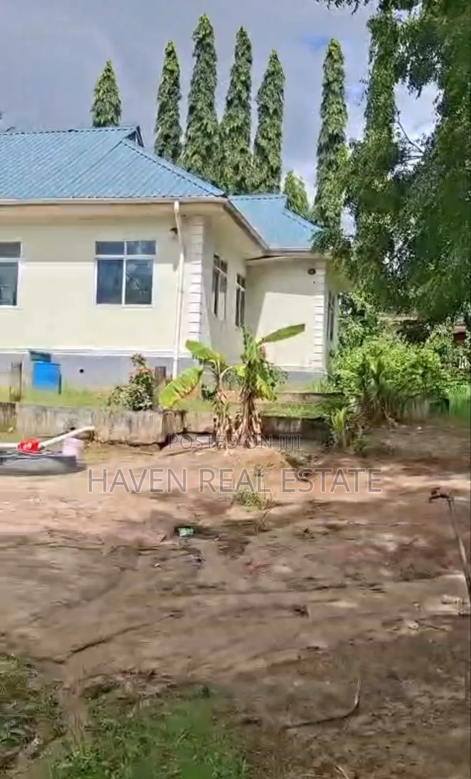 4bdrm House in Goba for sale