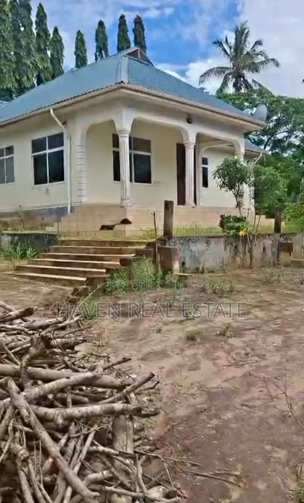 4bdrm House in Goba for sale