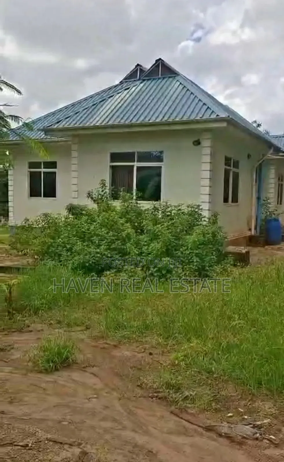 4bdrm House in Goba for sale