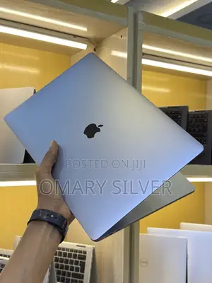 Laptop Apple MacBook Pro 2017 16GB Intel Core i7 SSD 512GB