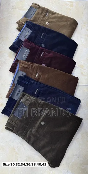 Pantaluu Veluu New Trousers.