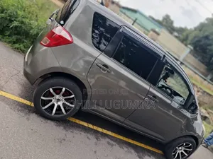 Toyota Ractis 2006 Gray