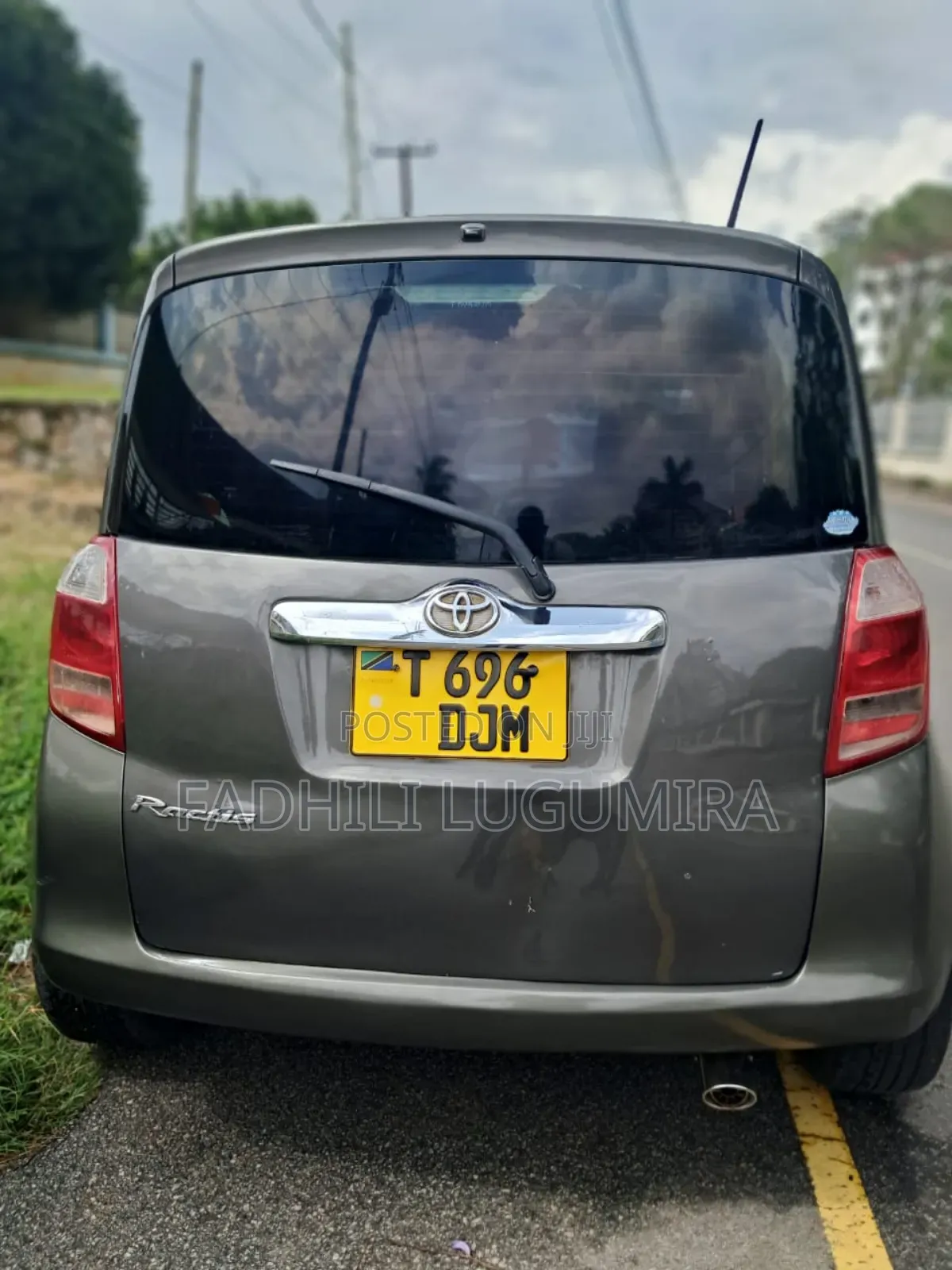 Toyota Ractis 2006 Gray