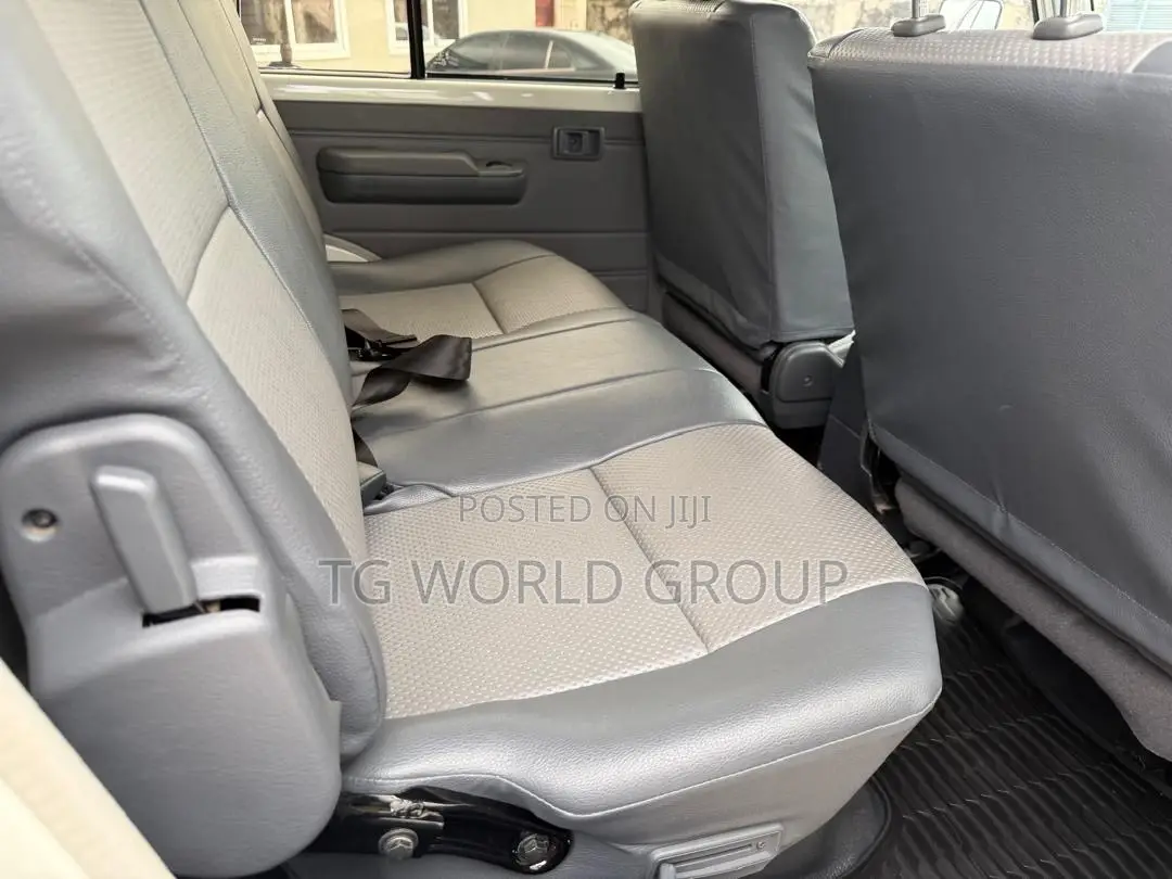 Toyota Land Cruiser 79 Series 2022 White