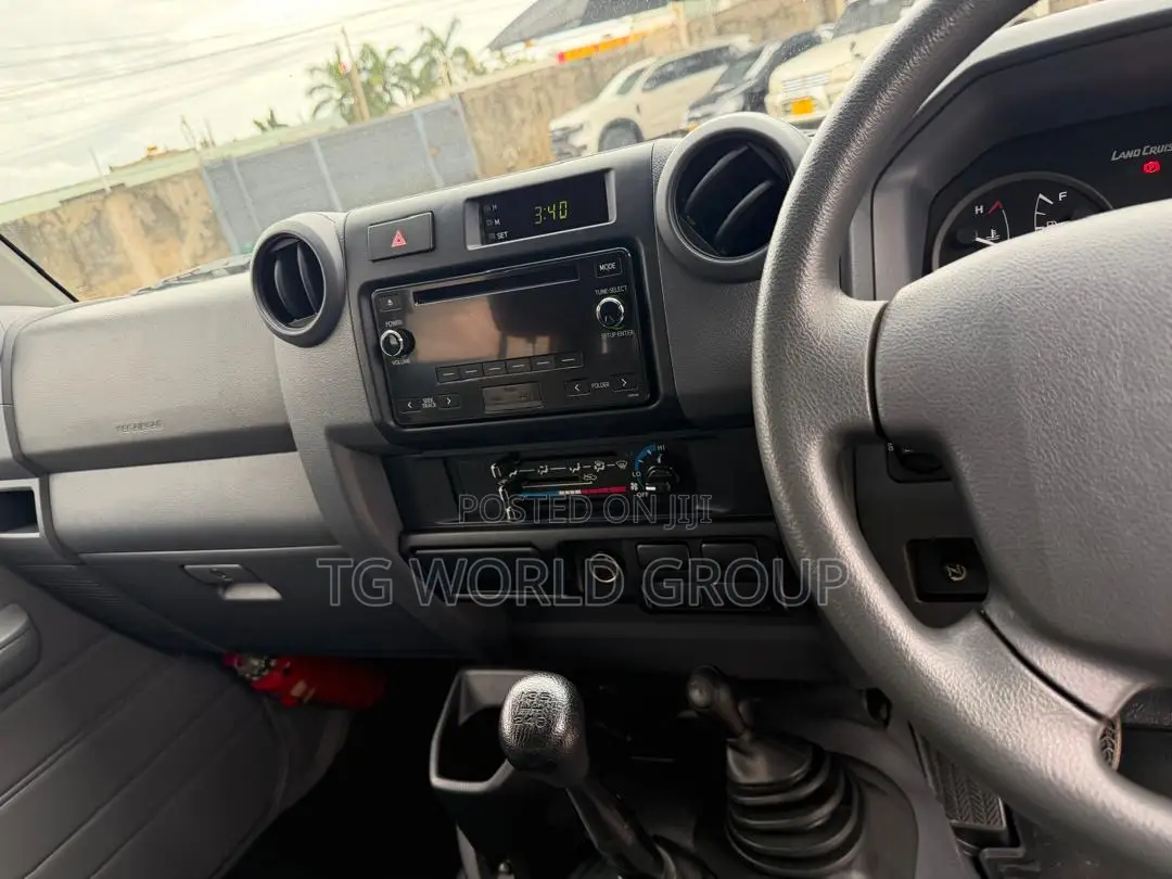 Toyota Land Cruiser 79 Series 2022 White