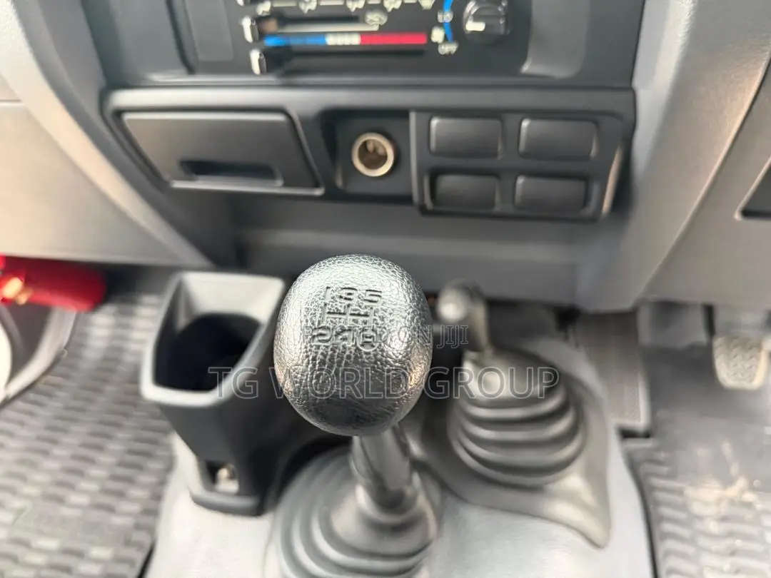 Toyota Land Cruiser 79 Series 2022 White