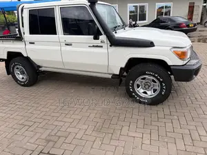 Toyota Land Cruiser 79 Series 2022 White