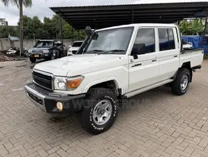 Toyota Land Cruiser 79 Series 2022 White