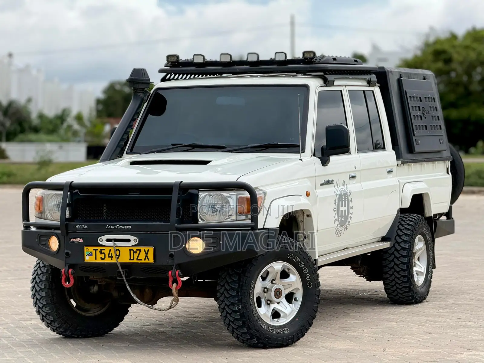 Toyota Land Cruiser 2020 White