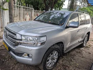 Toyota Land Cruiser 2018 Teal