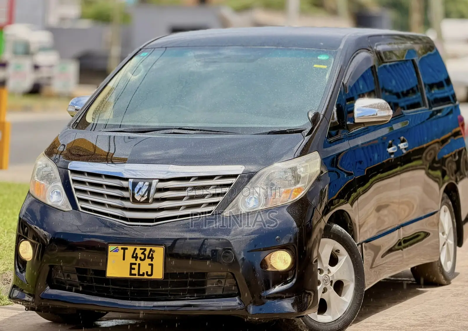 Toyota Alphard 2009 Black