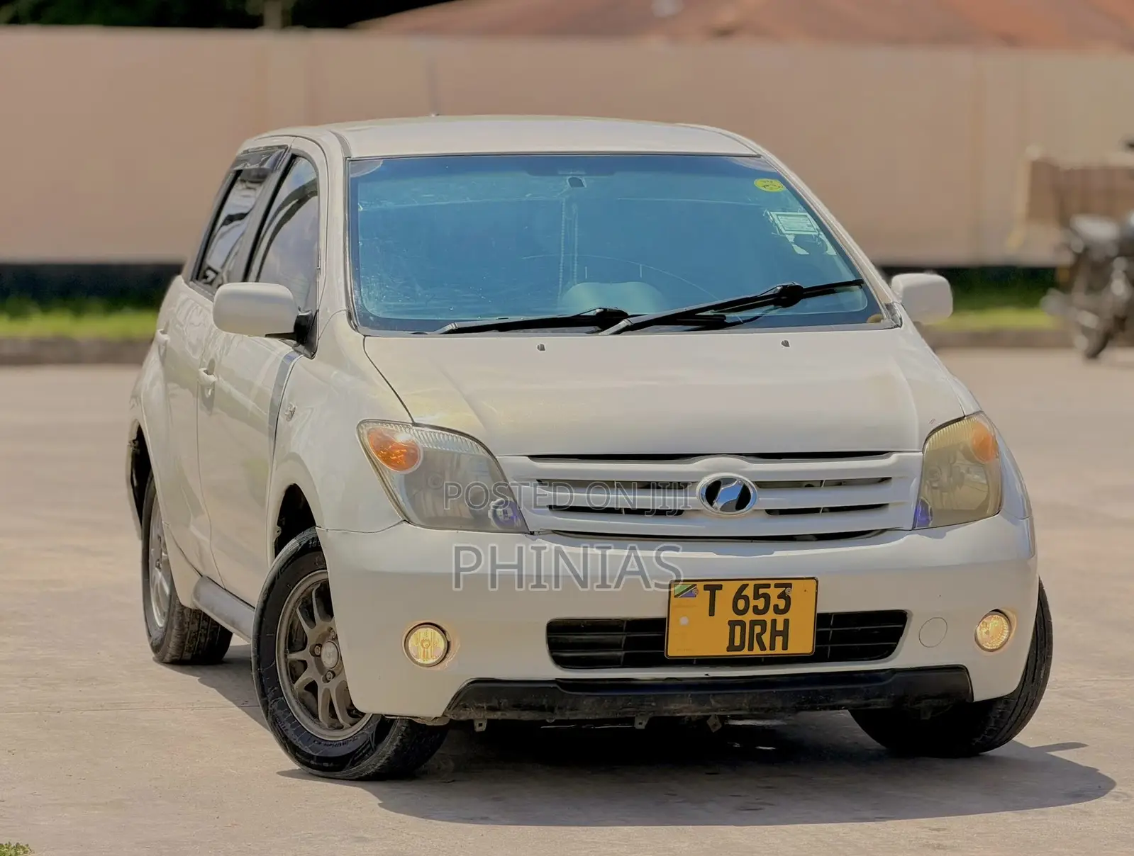 Toyota IST 2004 White