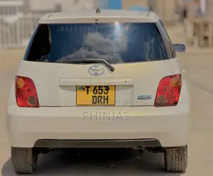 Toyota IST 2004 White