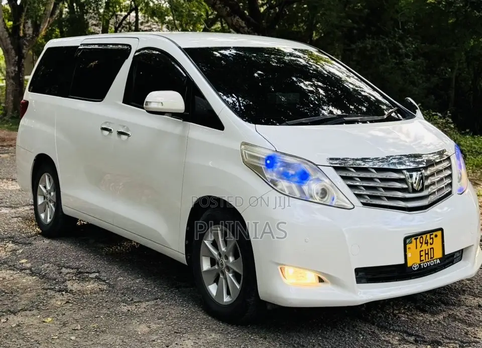 Toyota Alphard 2011 White