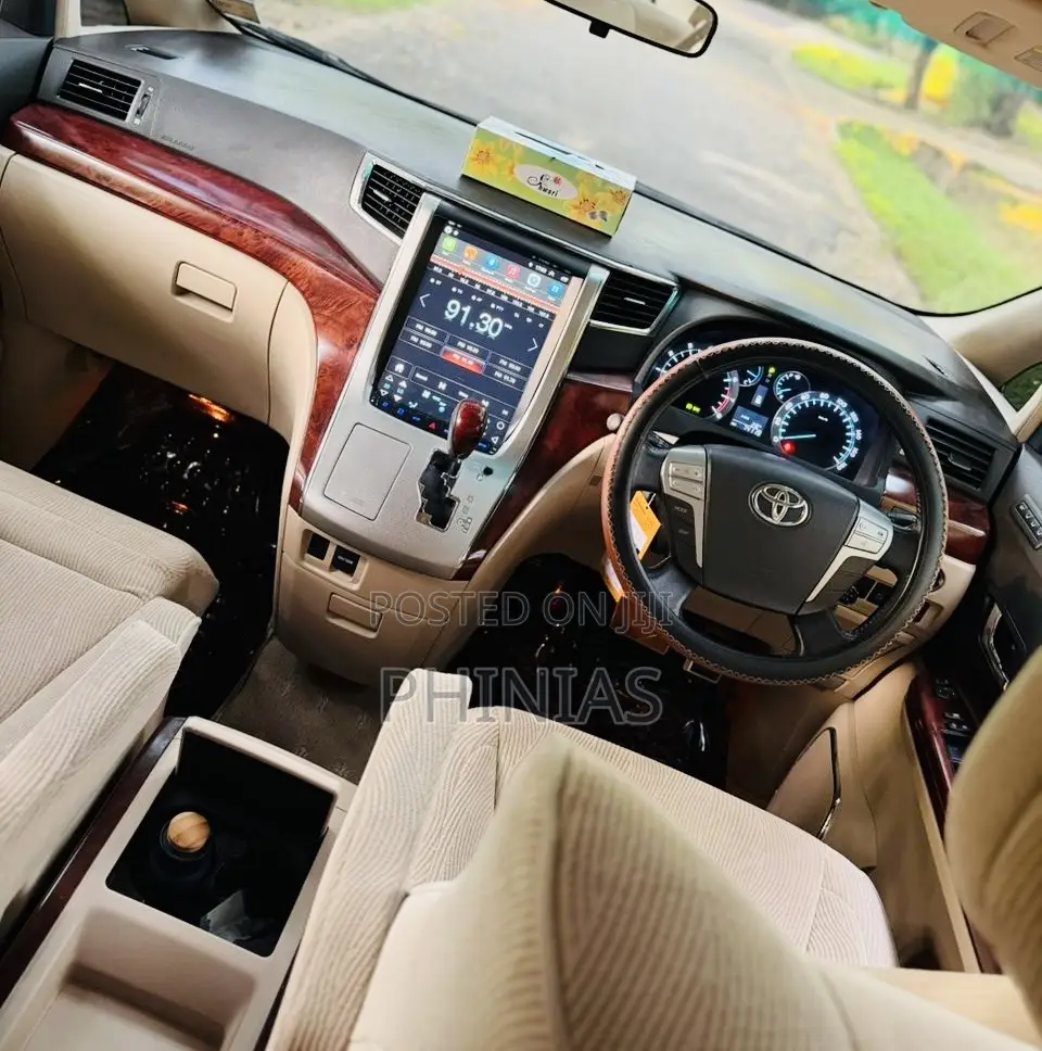 Toyota Alphard 2011 White