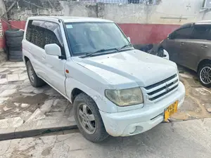 Mitsubishi Pajero 2005 White
