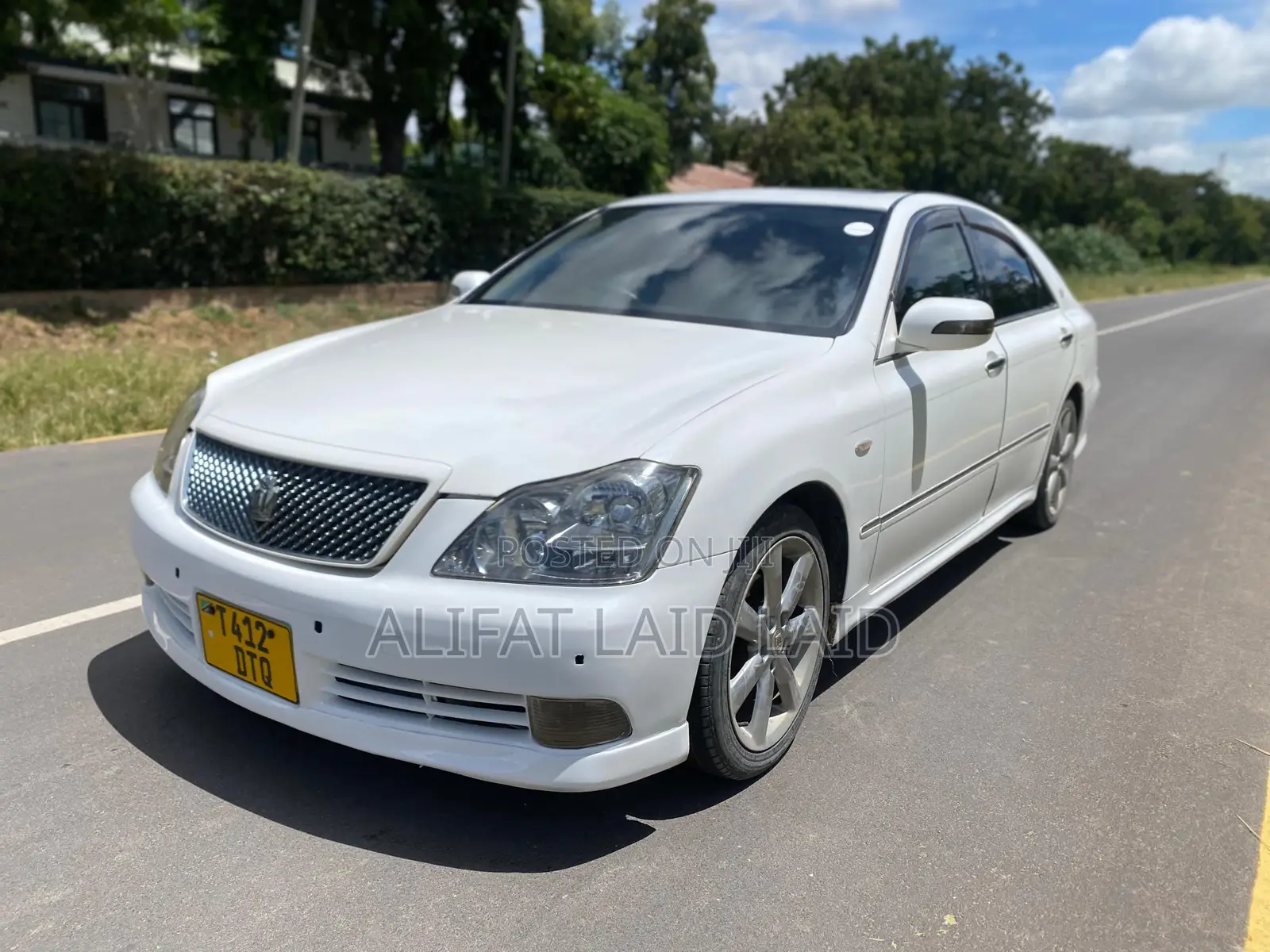 Toyota Crown 2004 White
