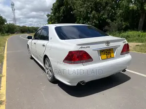 Toyota Crown 2004 White