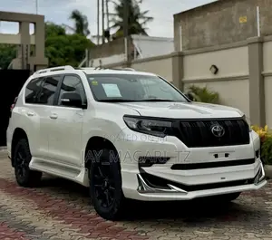 Toyota Land Cruiser Prado 2023 White