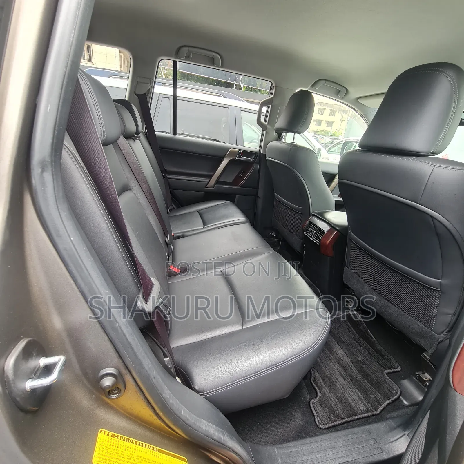 Toyota Land Cruiser Prado 2013