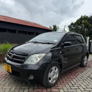 Toyota IST 2003 Black