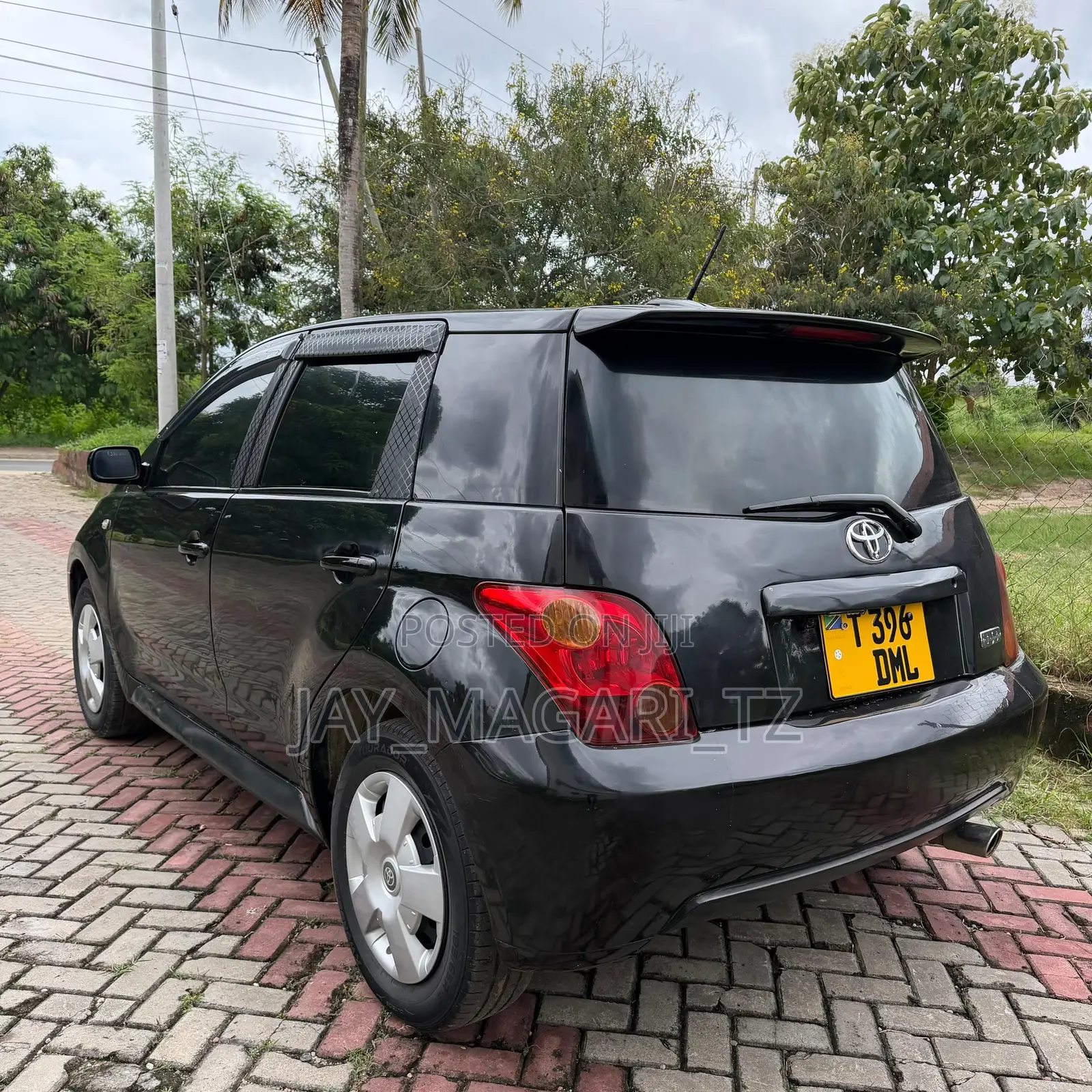 Toyota IST 2003 Black