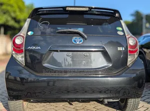 Toyota Aqua 2012 Black