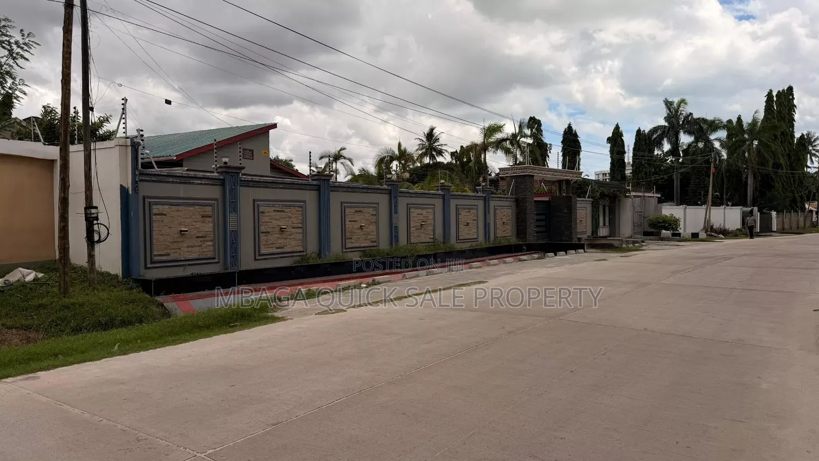 7bdrm House in Mikocheni for rent