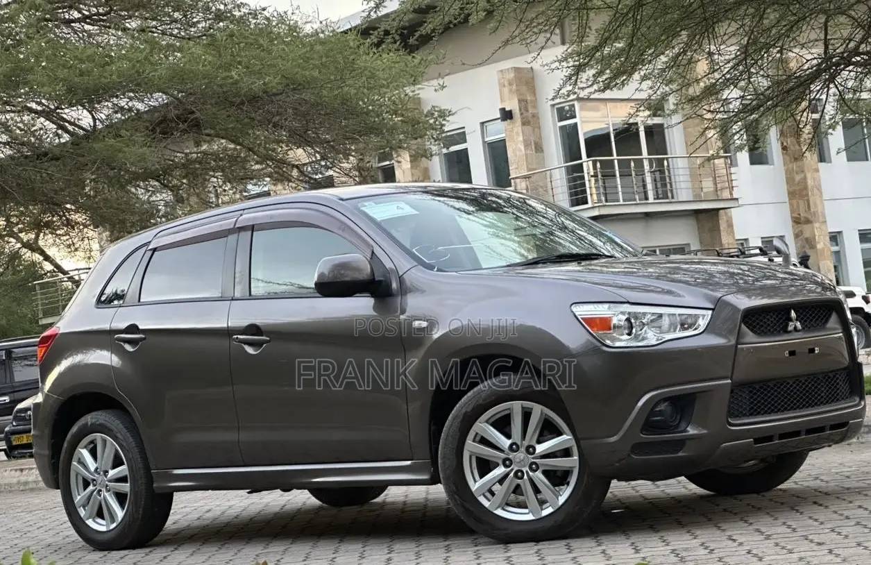 Mitsubishi RVR 2.0 2011 Gray