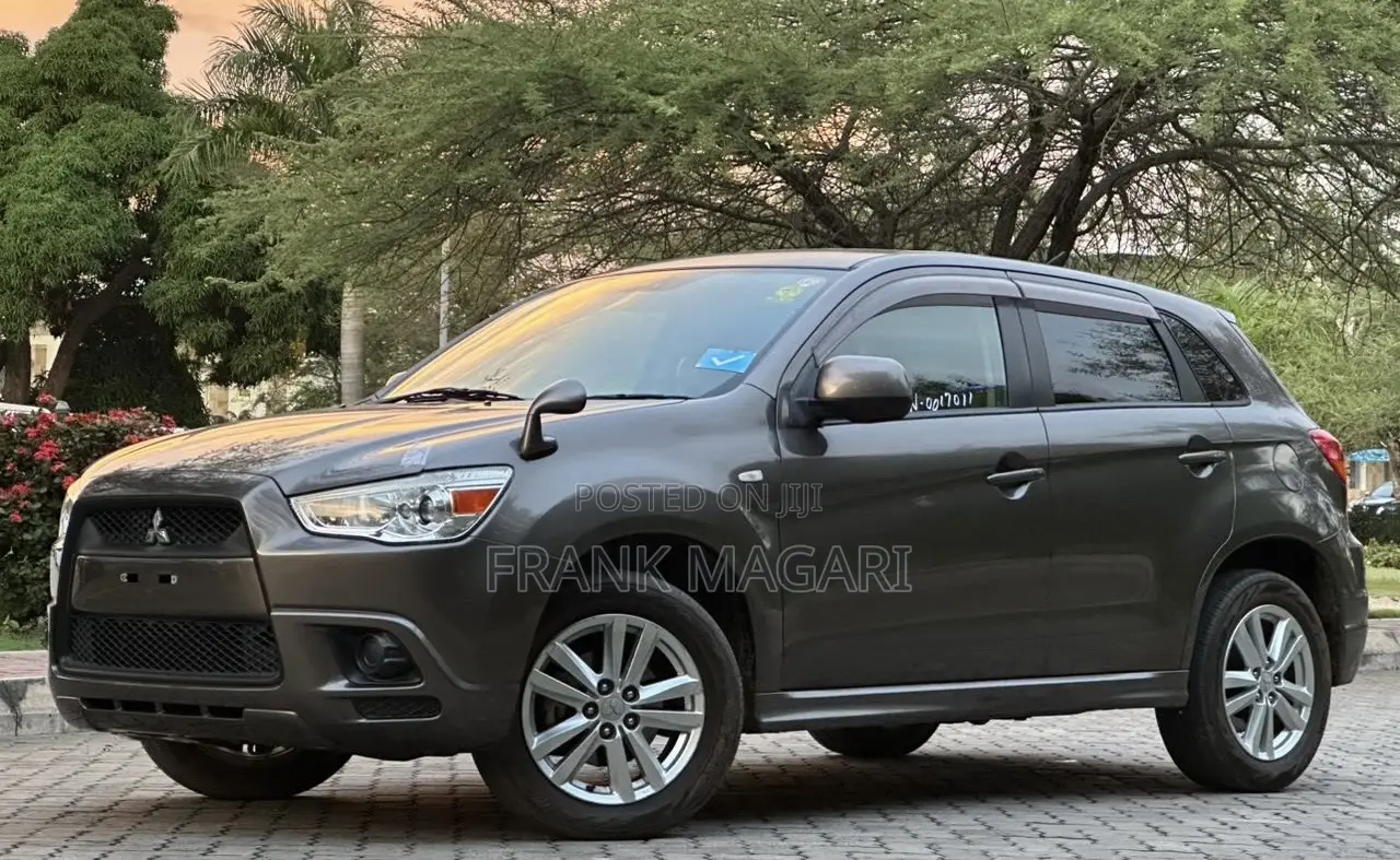 Mitsubishi RVR 2.0 2011 Gray