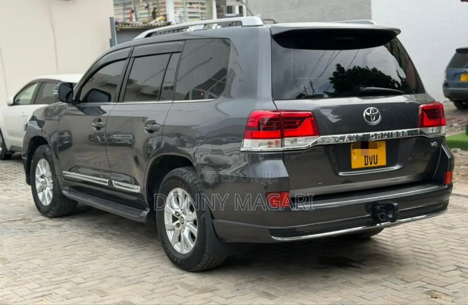 Toyota Land Cruiser 2008 Gray