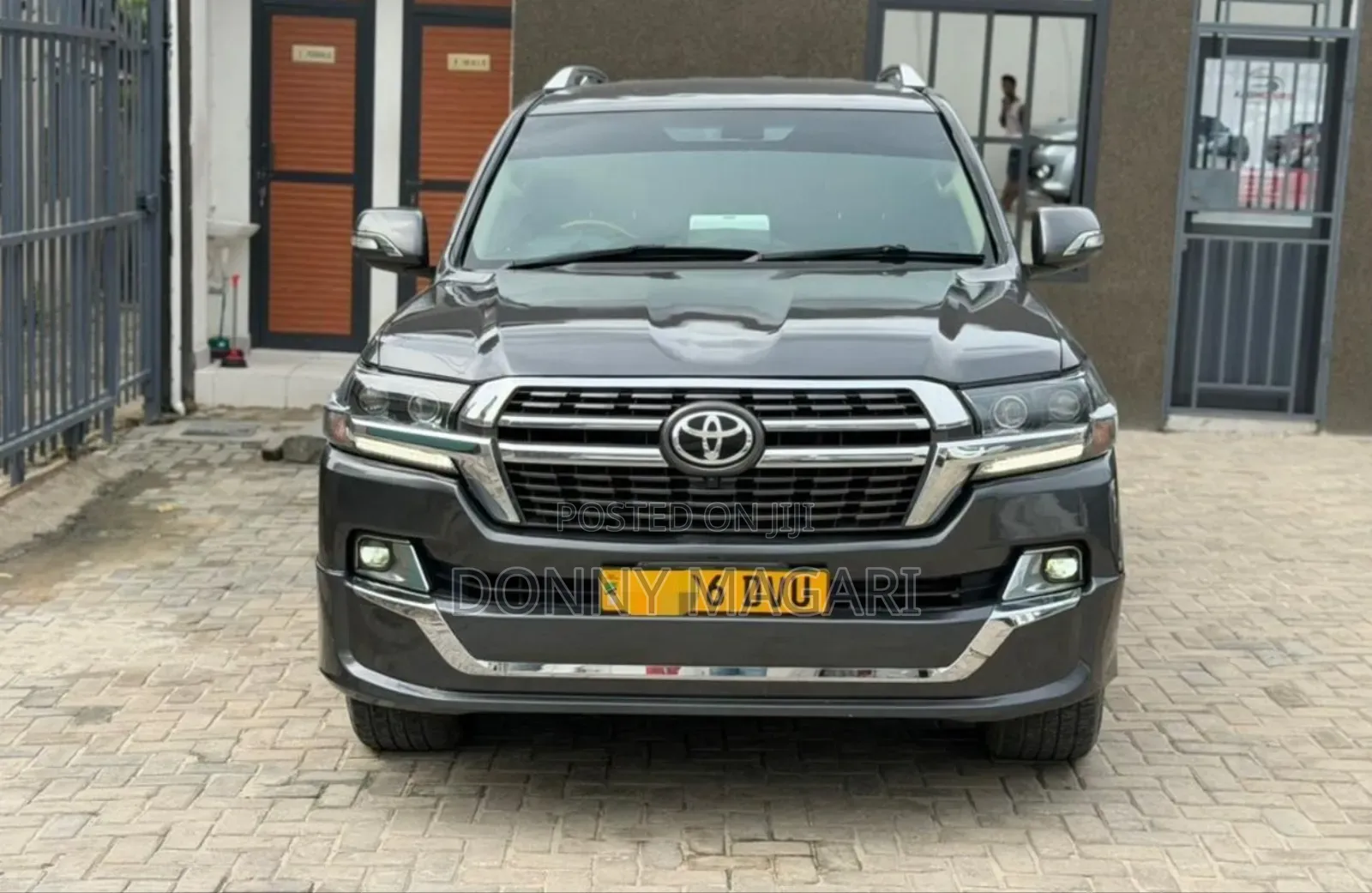 Toyota Land Cruiser 2008 Gray