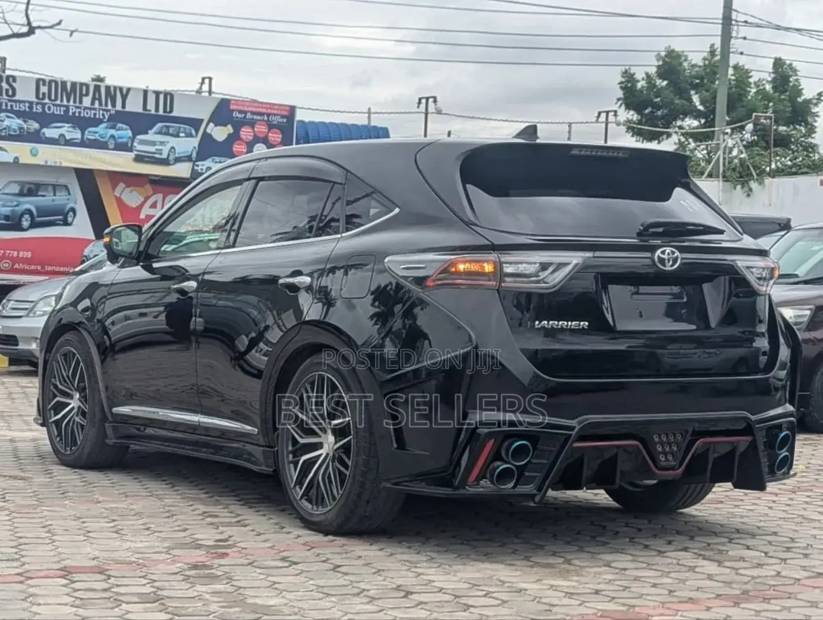 Toyota Harrier 2.0 4WD 2014 Black